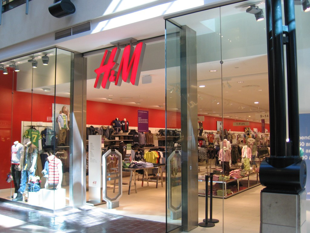 H&M glass storefront replacement window installation